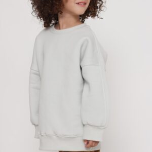 פוטר אוברסייז חלק בגוון לבן אפרפר - 4-5Y