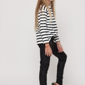 חולצת פסים קלאסית בצבע שחור לבן לילדה